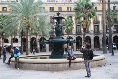Plaça Reial Barcelona Royal Square Plaza Real Irbarcelona