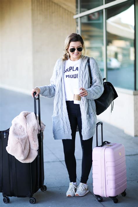 “Airplane Mode” Cute Airplane Outfits | Travel OOTD + Ideas | Lauren