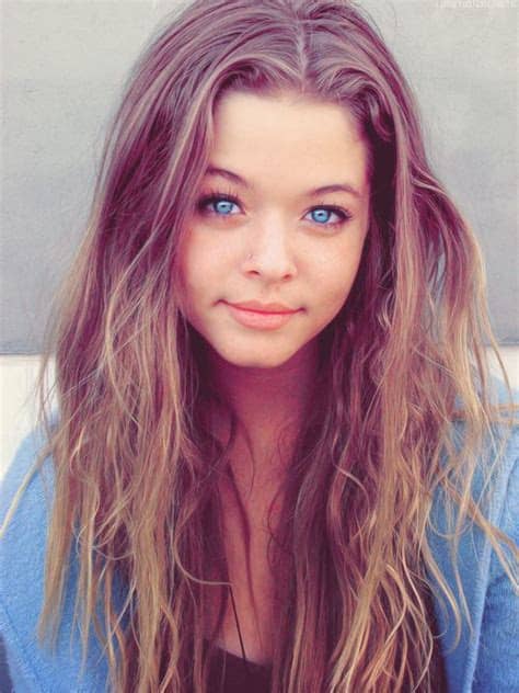 I was just wondering if guys prefer light hair and light eyes, dark hair and dark eyes, or anything along those lines. Pics For > Blue Eyes Brown Hair Girl Tumblr | beaty for ...