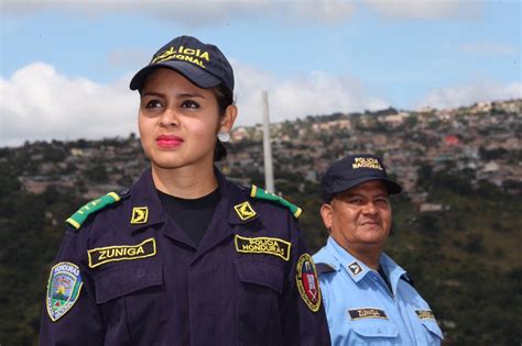 ¿cómo Impulsamos La Dignificación De La Mujer Policía De Honduras