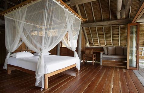Trendy bedroom sets buy modern bedroom sets italian style bed zen. 20 Canopy Beds That Will Blow you Away