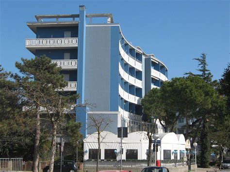 L'intero alloggio (appartamento) · 2 ospiti · 1 letto · 1 bagno. Lignano Pineta appartamento in residence per 3 persone ...