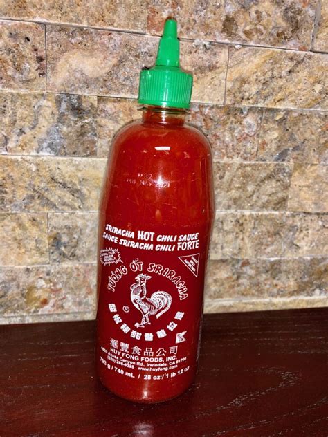 Sriracha Hot Sauce 1L Soloways Outlet