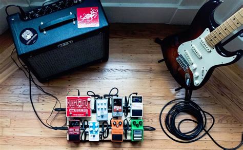 Reverb vs Delay Guitar Effects Pedals: What's the Difference? - Pro gambar png