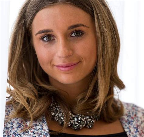 Danny Dyers Actress Daughter Dani Dyer Admits That Her Dad Doesnt