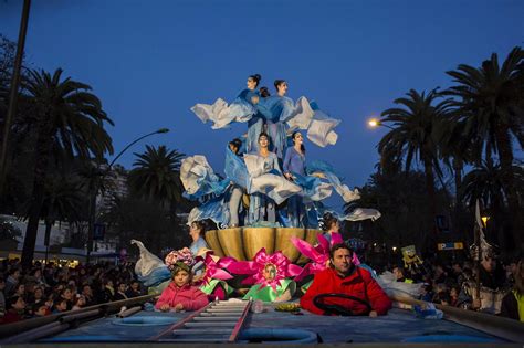 La Cabalgata De Los Reyes Magos En Málaga Andalucia El Mundo