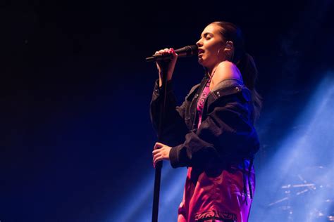 Mabel Live Review • Buzz Magazine