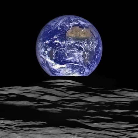 A leaflet requires high resolution pictures; Lunar Reconnaissance Orbiter provides new high-resolution ...