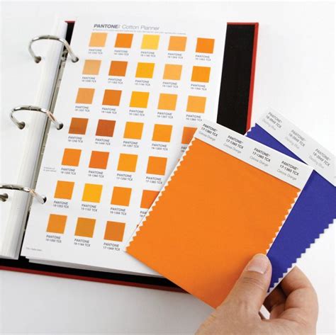 Pantone Swatch Books Color Wyvr Robtowner