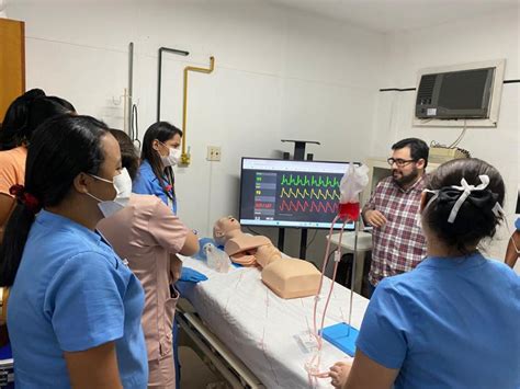 Treinamento De SimulaÇÃo RealÍstica Em Atendimento A Pacientes Graves