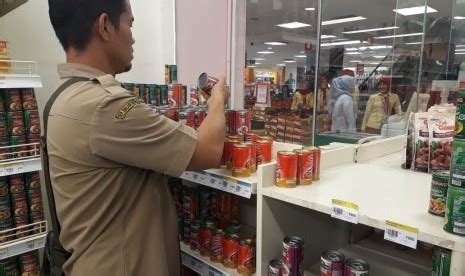 Jul 03, 2021 · triyono menjelaskan setiap paket sembako plus, meliputi beras 20 kilogram, telur tiga kilogram telur (lima pak), minyak goreng empat liter, sarden empat kaleng, kecap dua botol, dan masker medis dua kotak. PT Heinz ABC Tarik Sarden Mengandung Cacing