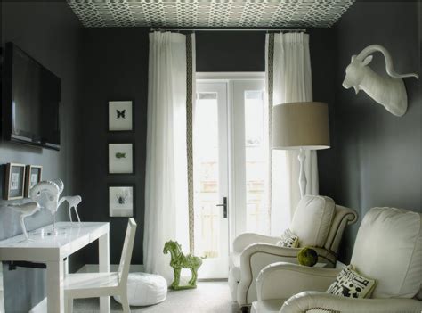 Gray is hotter than ever, thanks to a hit novel full of risks and dark secrets. Coordinating Curtains With Dark Gray Walls ? | Decorist