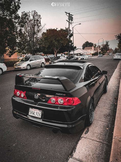 2006 Acura Rsx With 17x95 18 Enkei Rpf1 And 22545r17 Michelin Pilot