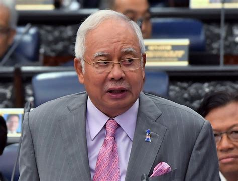 Ahmad zahid hamidi mengesahkan bahawa dana rm2.6 yang diterima oleh najib razak ialah sumbangan penderma dari timur tengah, beliau enggan memberitahu identiti penderma, tetapi mengesahkan sudah bertemu wakil penderma tersebut. Prime Minister Najib Razak's speech in tabling ...