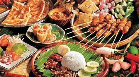 The malaysian food distribution channels can be divided for the complete list of regulations and their full information, companies are advised to refer to the food act 1983 & food regulations 1985, or. Try Before Die: 10 Best Malaysian Cuisines You Must Eat ...