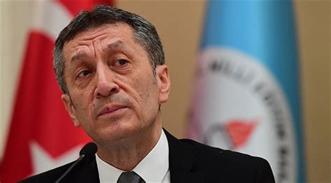 Akademik, sosyal duygusal ve fiziksel alanda olumsuz etkileri ortadan kaldıracağız. Milli Eğitim Bakanı Selçuk'tan devlet okullarında paralı ...