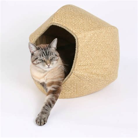 This sleek, modern design wins raves from cats and apartment dwellers. Designer Cat Beds for Most Capricious Felines