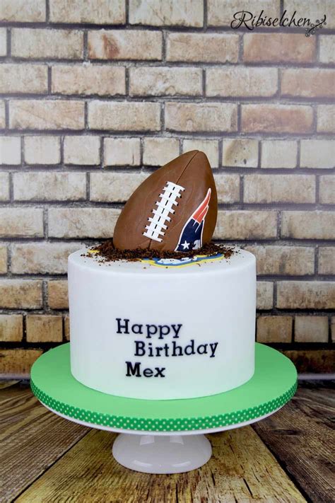 675+ full episodes of our tv shows from all seasons. AMERICAN FOOTBALL TORTE: Schritt-für-Schritt Anleitung ...