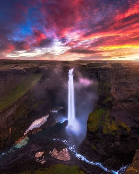 Breathtaking Waterfall Scenery In Iceland Mostbeautiful