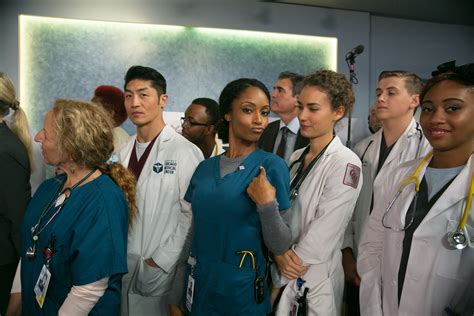 Chicago Med Season 1 Episode 3 - Chicago Med: Behind the Scenes Photo: 2548886 - NBC.com