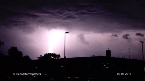 Blitzreiches Nachtgewitter In Wien 09 07 2017 Intense Lightning Storm