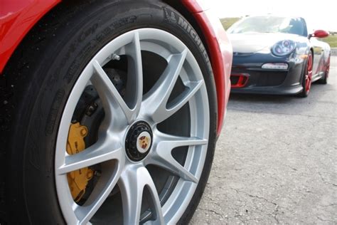 Porsche Recalls 1702 911s Equipped With Center Lock Wheels