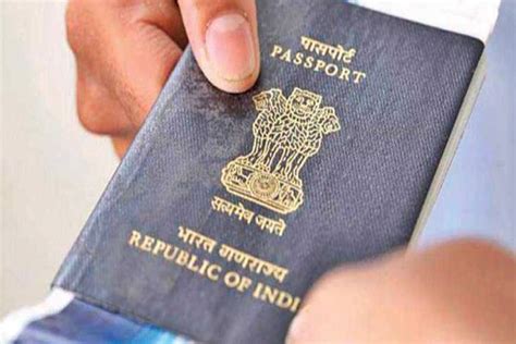 There are two cases in the renewal of passport. உங்கள் இந்திய பாஸ்போர்ட்டை சிங்கப்பூரில் Renewal பண்ண ...