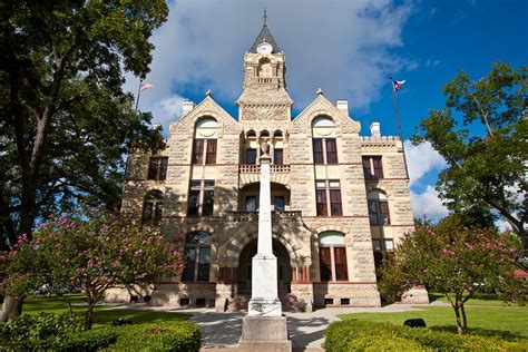 11 court sq, fayette, al. Fayette County Courthouse (La Grange, Texas) | On December ...