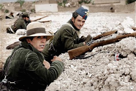 Spanish Civil War Republican Soldiers During The Siege Of Madrid Winter