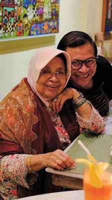 Habis salat asar kita salat gaib mendoakan tujuh korban tersebut, ujar moh jumhur salat gaib yang dilakukan oleh massa aksi ditujukan untuk mendoakan seluruh korban meninggal dunia tersebut. Sekretariat Kabinet Republik Indonesia | Ibunda Tercinta ...