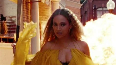 Lemonade Perché Il Nuovo Album Di Beyoncé è Una Bomba Gq Italia