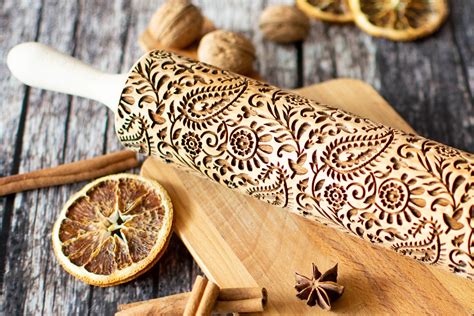 Paisley Pattern Embossing Rolling Pin Cookies Decorating Roller Laser Engraved Rolling Pin
