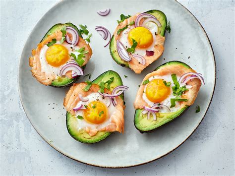 Baked Avocado With Smoked Salmon And Eggs Recipe Eat Smarter Usa