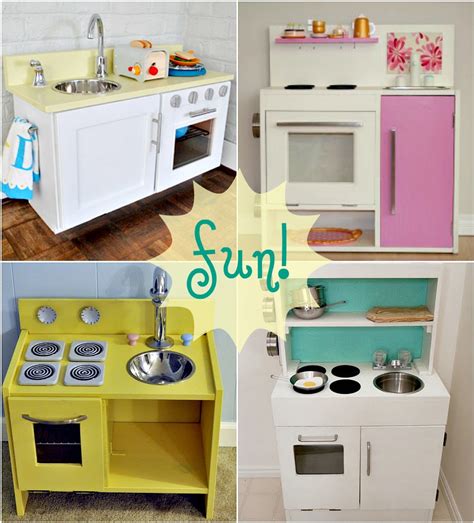 Whether your child is a promising young chef or an imaginative creative, play kitchens can be endless fun for indoor entertaining. DIY Play Kitchen Project Ideas | Dans le Lakehouse