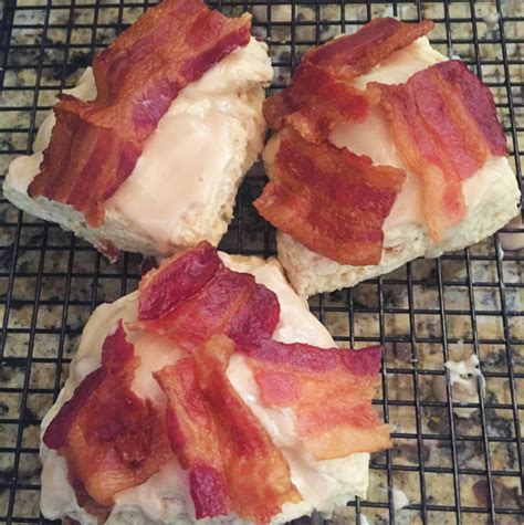 Maple Bacon Scones Think Tasty