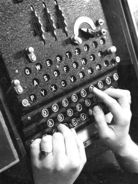 World War Ii In Pictures Cracking The Enigma Machine