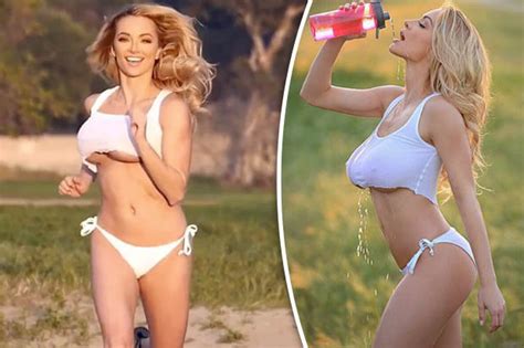 Lindsey Pelas Makes Bouncing Boob Video As She Runs Without A Bra