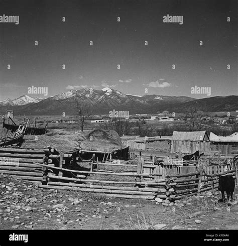 Old Mountain Homesteads Black And White Stock Photos And Images Alamy
