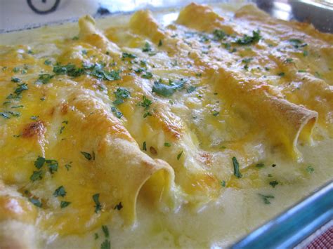 Sour cream chicken enchiladas bake to golden perfection in just 30 minutes with a sauce that will be your new obsession!! The Hazelbakery: Chicken Enchiladas with Green Chile Sour ...