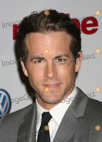 photos and pictures nyc 02 12 08 ryan reynolds premiere of new movie definitely maybe at