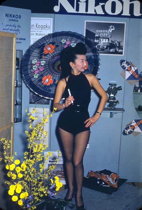 Fabulous Kodachrome Photo Booths Of Unknown Pretty Models From The Mid