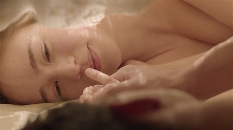 Nude Video Celebs Zofia Wichlacz Sexy World On Fire S01e01 2019