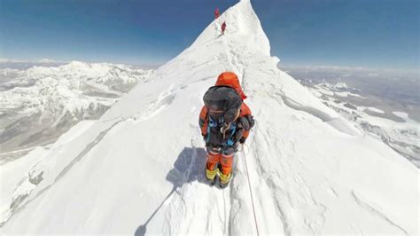 360°: Climbing Mount Everest - YouTube