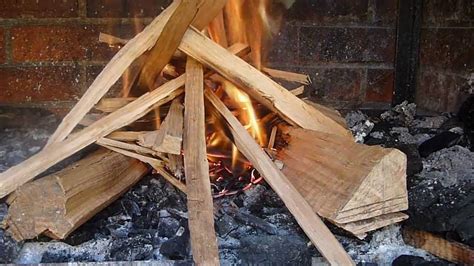 How To Start A Fire Using The Log Cabin Method Youtube