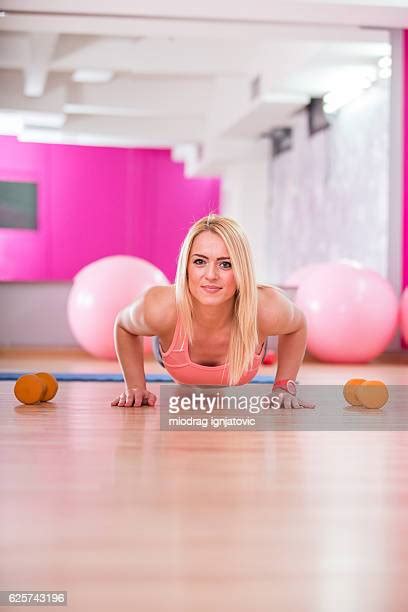 Perfect Body Blonde Photos And Premium High Res Pictures Getty Images