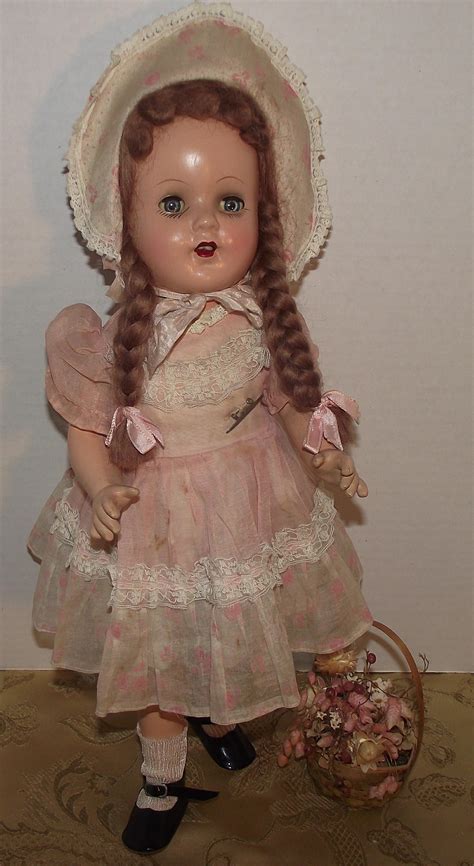 Beautiful Vintage Composition Arranbee R And B Nancy Doll In Original