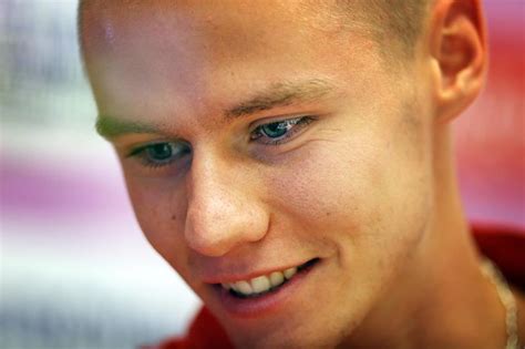 +90 212 809 07 07. Pavel Maslak | Feature | Czech Republic | 400m | Spikes