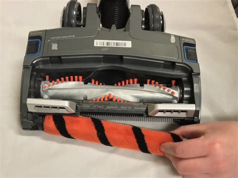 Shark IONFlex 2X Soft Brush Roll Replacement - iFixit Repair Guide