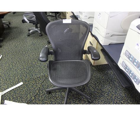 Aeron accommodates both the sitter and the environment. HERMAN MILLER AERON CHAIR SIZE B