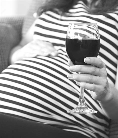 the problem with penalizing women who drink alcohol while pregnant glamour